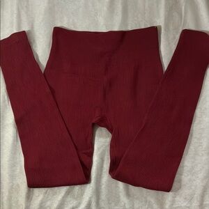 Women’s Ribbed Burgundy Leggings